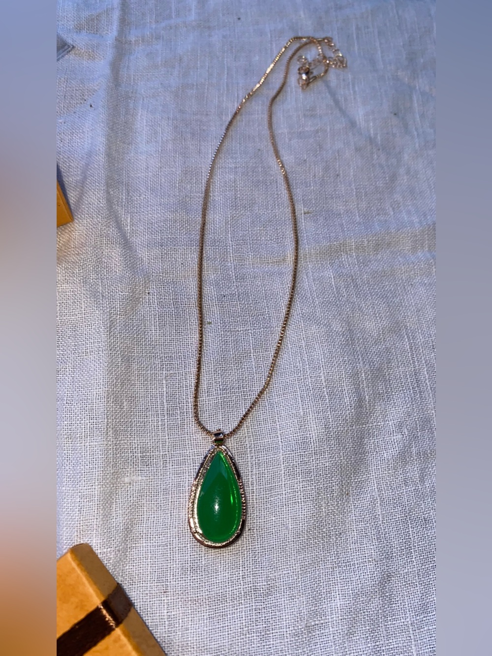 Green Teardrop Pendant Necklace - Gold Tone